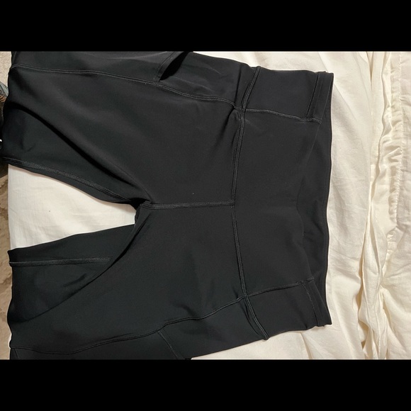 Lulu Fast and Free legging size 8, 25” - Picture 2 of 3